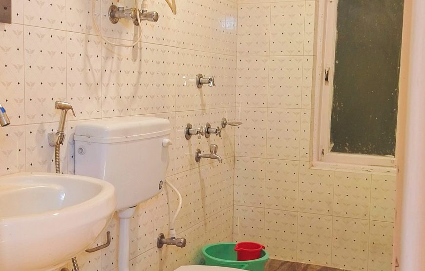 Yamphung 2 Bed Sharing Room