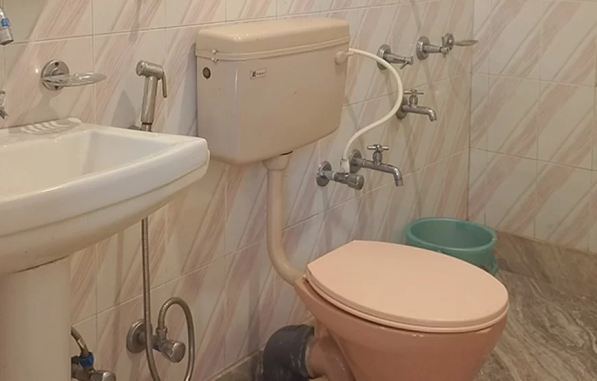 Yamphung 3 Bed Sharing Room